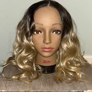 No brand name synthetic wig